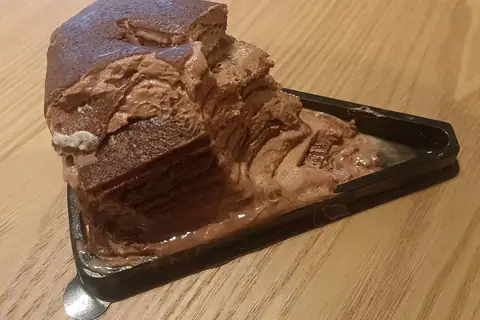 W J Bakery Shop & Cafe photo 4